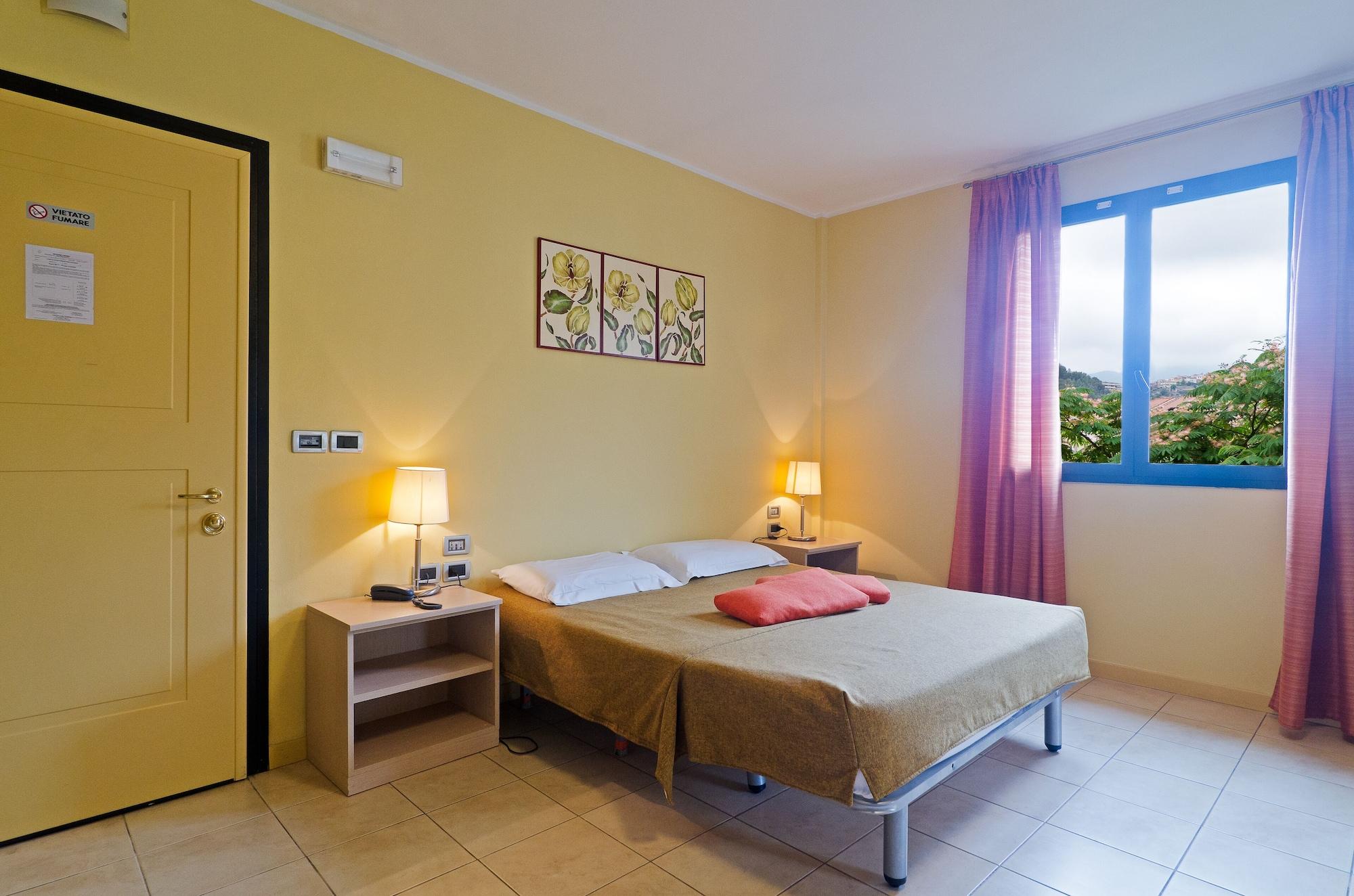 กาสเตลลาโร กอล์ฟ รีสอร์ต Hotel คาสเตลลาโร ภายนอก รูปภาพ