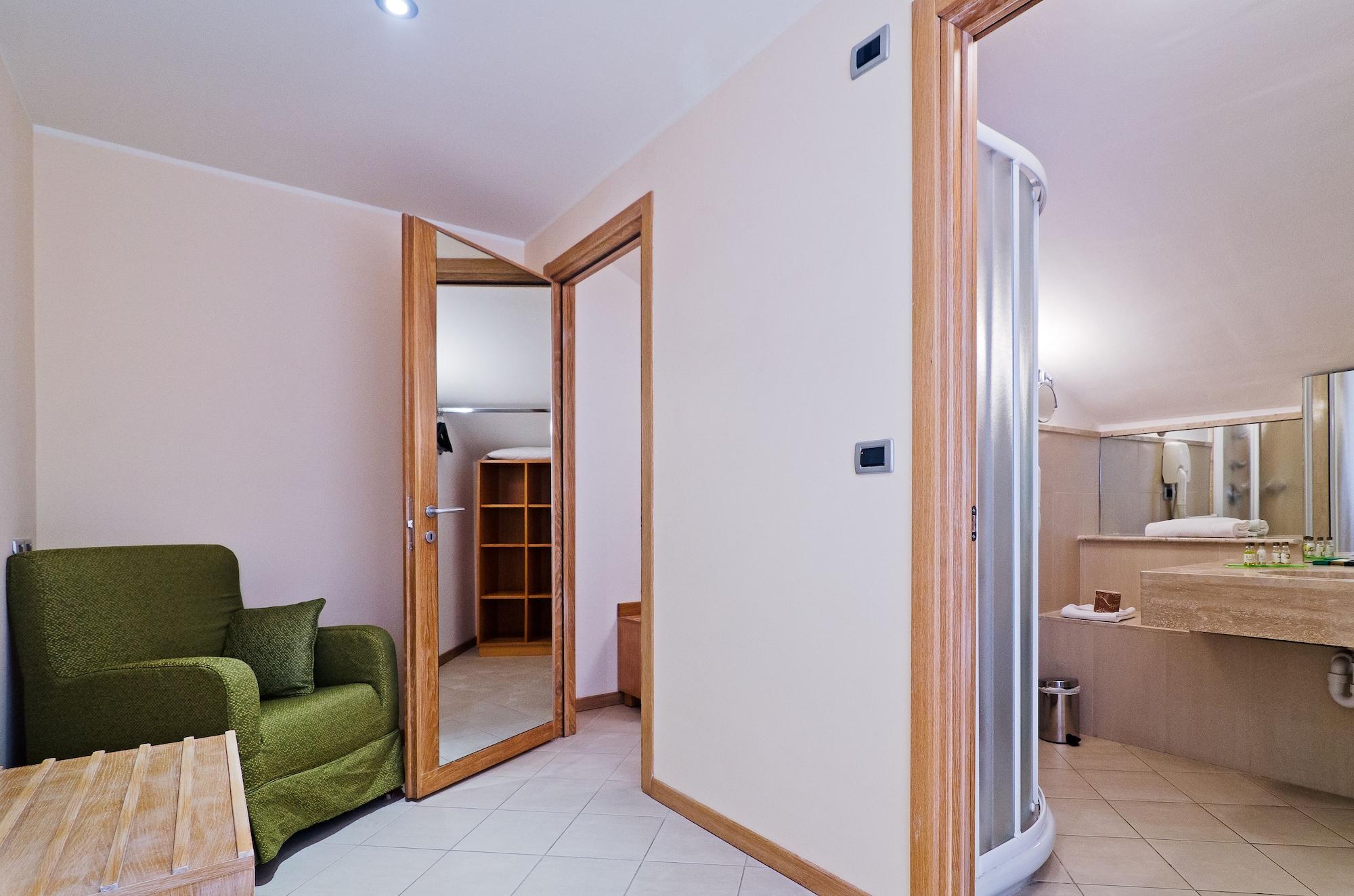 กาสเตลลาโร กอล์ฟ รีสอร์ต Hotel คาสเตลลาโร ภายนอก รูปภาพ
