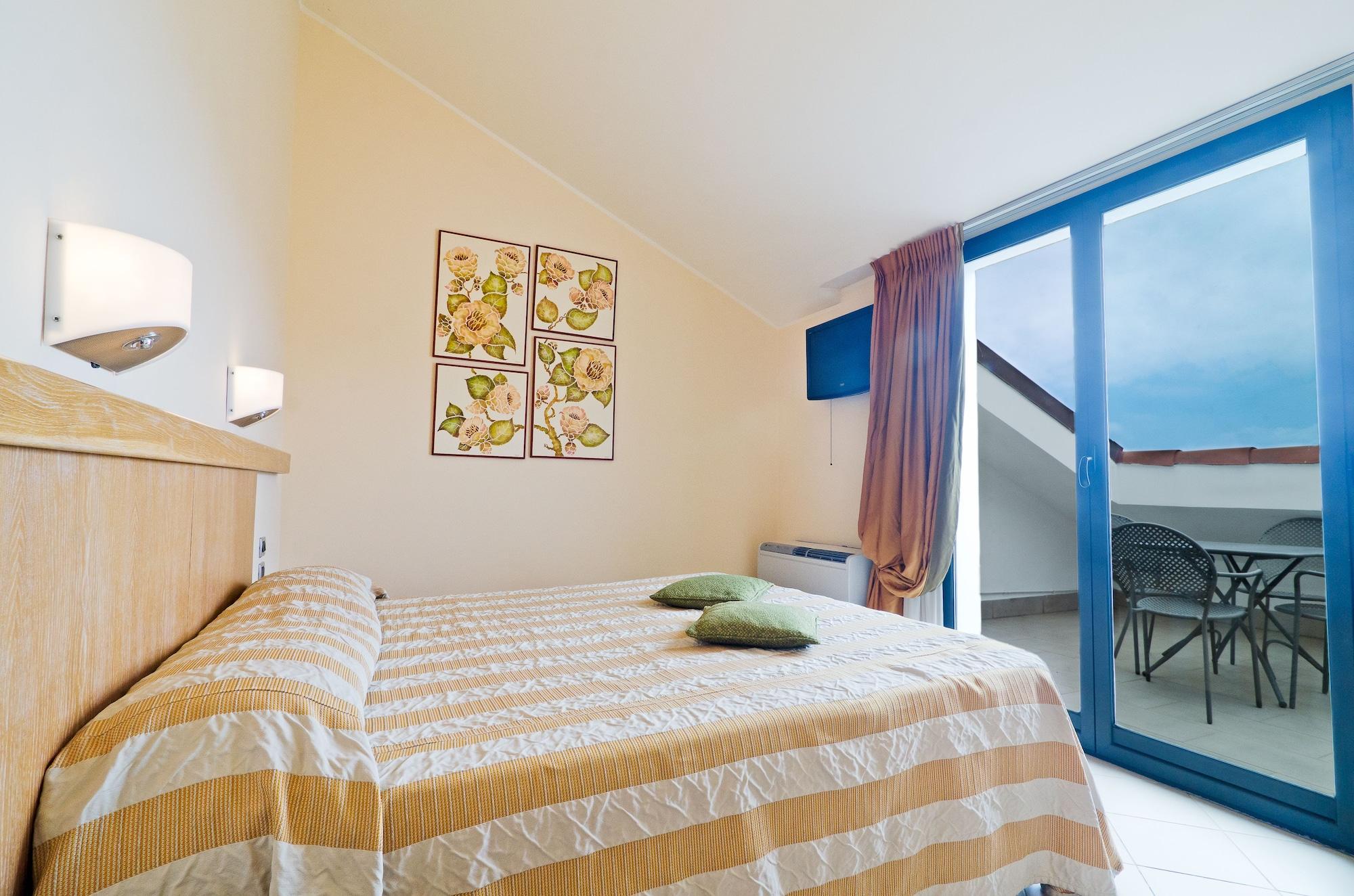 กาสเตลลาโร กอล์ฟ รีสอร์ต Hotel คาสเตลลาโร ภายนอก รูปภาพ