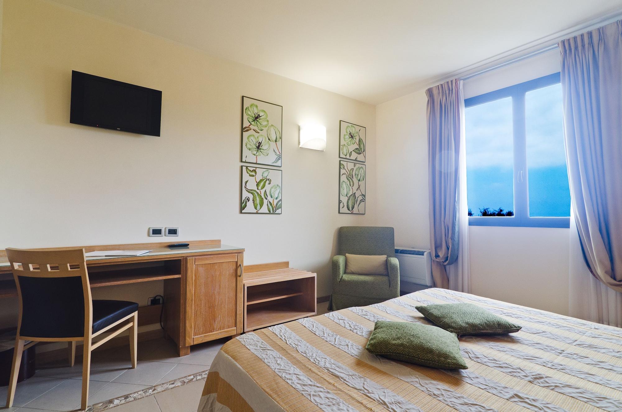 กาสเตลลาโร กอล์ฟ รีสอร์ต Hotel คาสเตลลาโร ภายนอก รูปภาพ