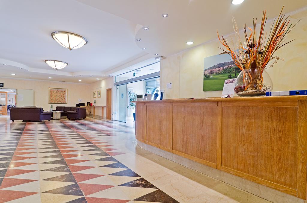 กาสเตลลาโร กอล์ฟ รีสอร์ต Hotel คาสเตลลาโร ภายนอก รูปภาพ